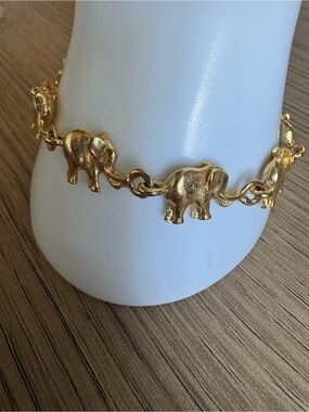 Gold Tone Elephant Link Bracelet